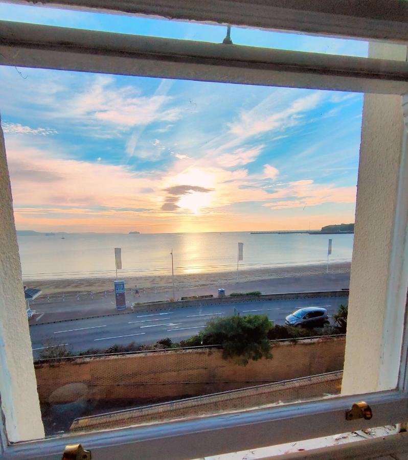 Sunrise View - Beachfront Apartment, Weymouth Zewnętrze zdjęcie